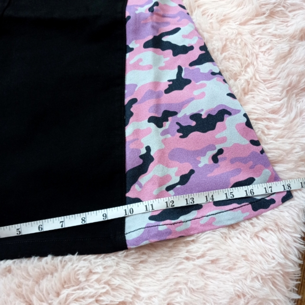 FINAL PRICE! Fit & flare dolls kill bellbottom jeans! Pink camo insert 18" bells - Picture 7 of 10